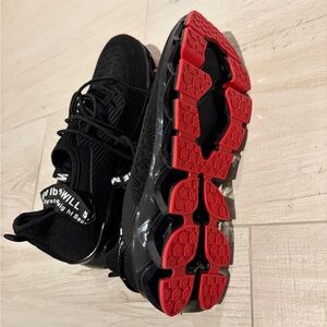 Source Unknown Black Sneakers with Vibrant Red Soles